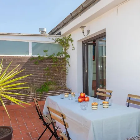 Gracia- Parc Gueell By Interhome * Barcelona